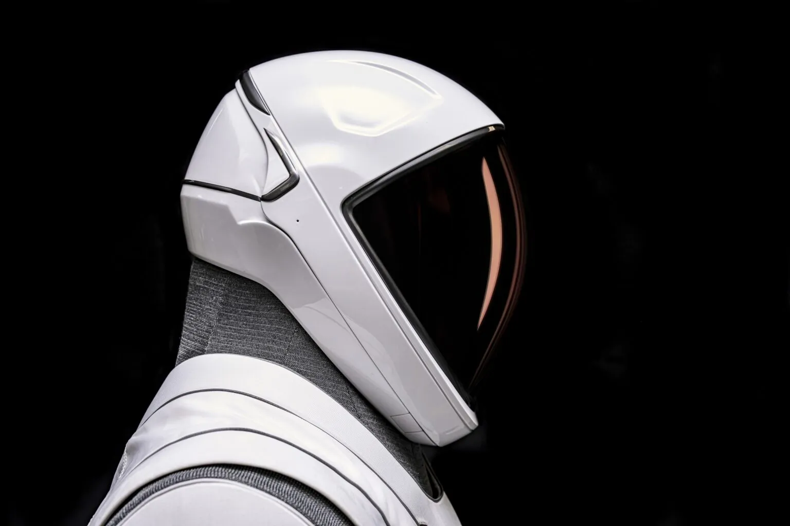 SpaceX Unveils Extravehicular Activity Suit - Polaris Program